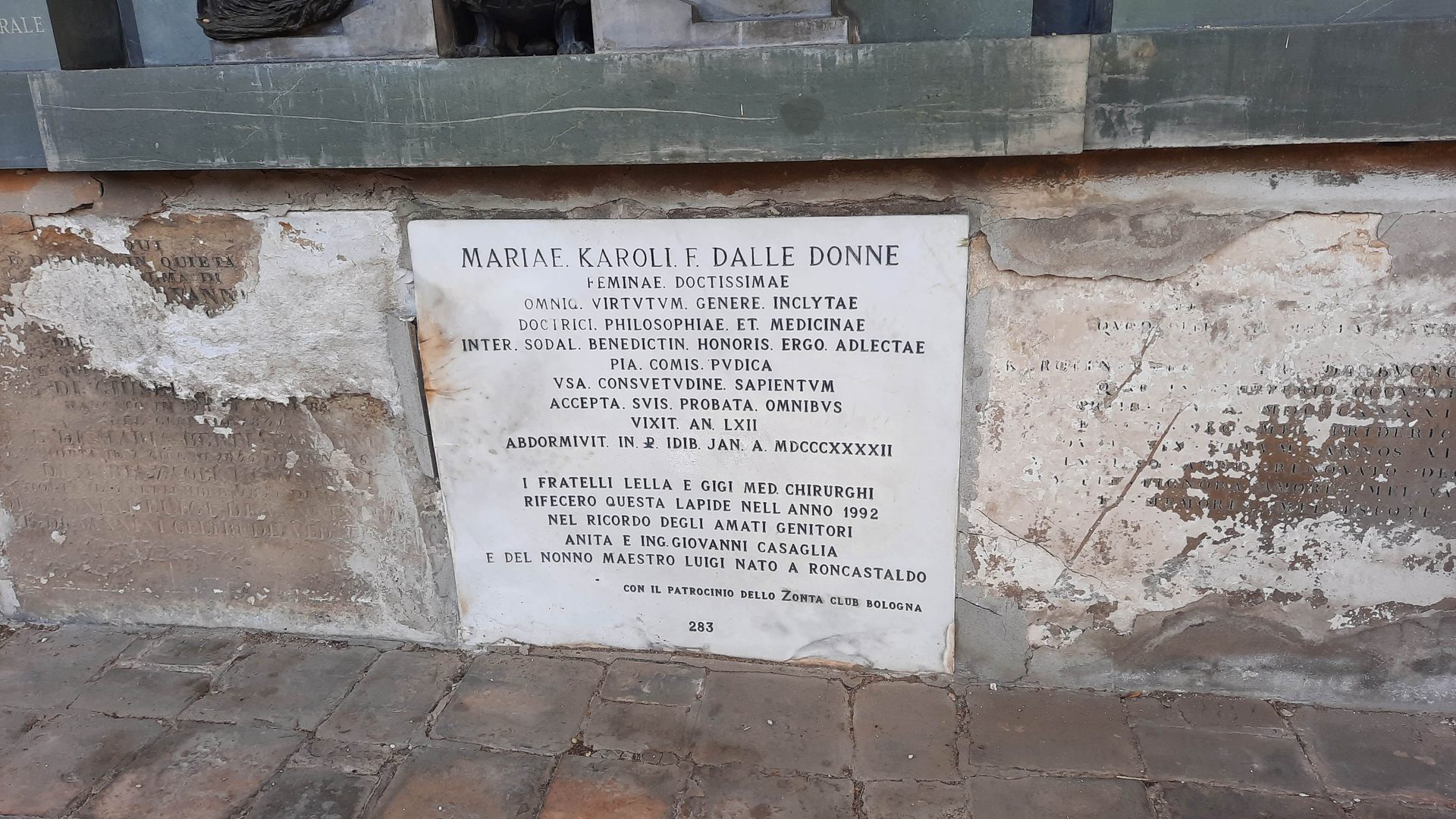 Maria Dalle Donne's tomb (2023) by Luca Borghi - 02.jpg